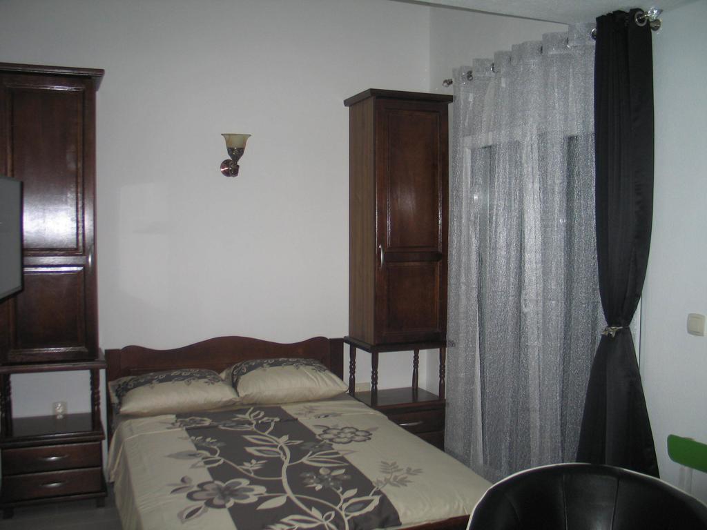 Guest House Dena Dobrá Voda Zimmer foto