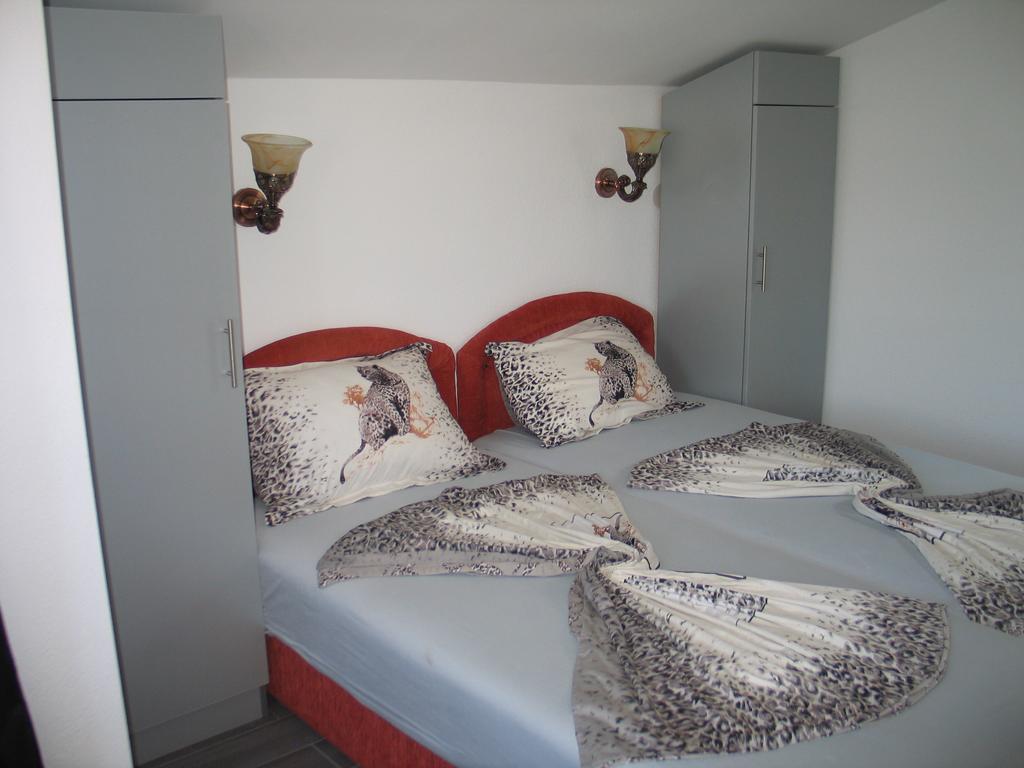 Guest House Dena Dobrá Voda Zimmer foto