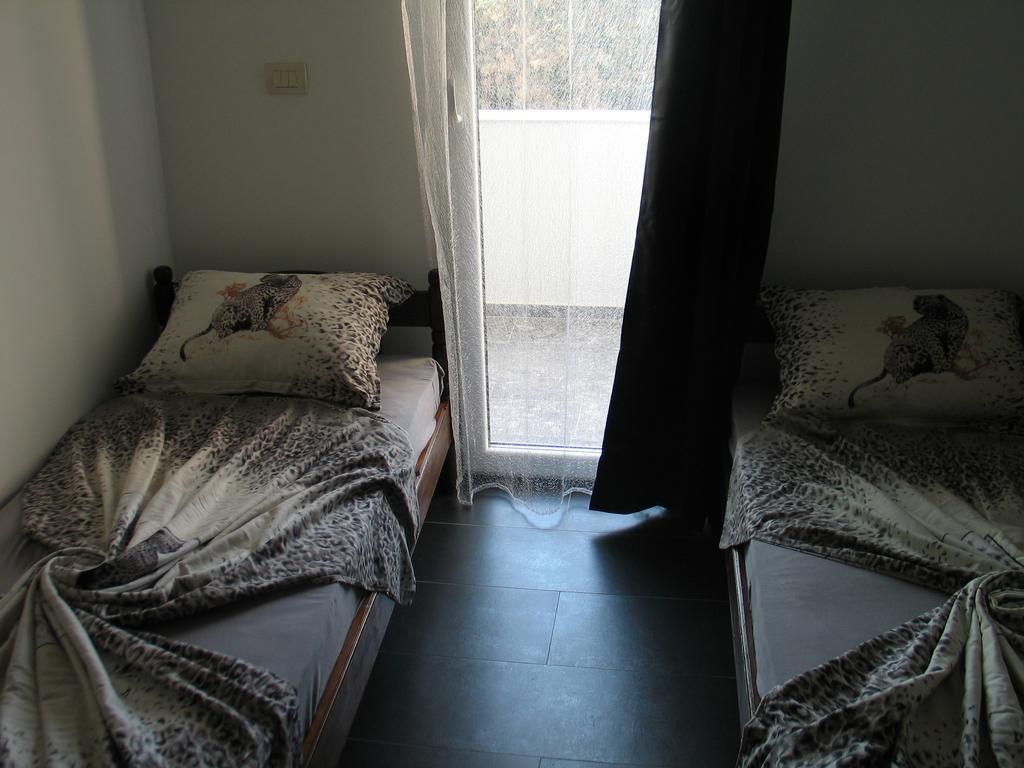 Guest House Dena Dobrá Voda Zimmer foto