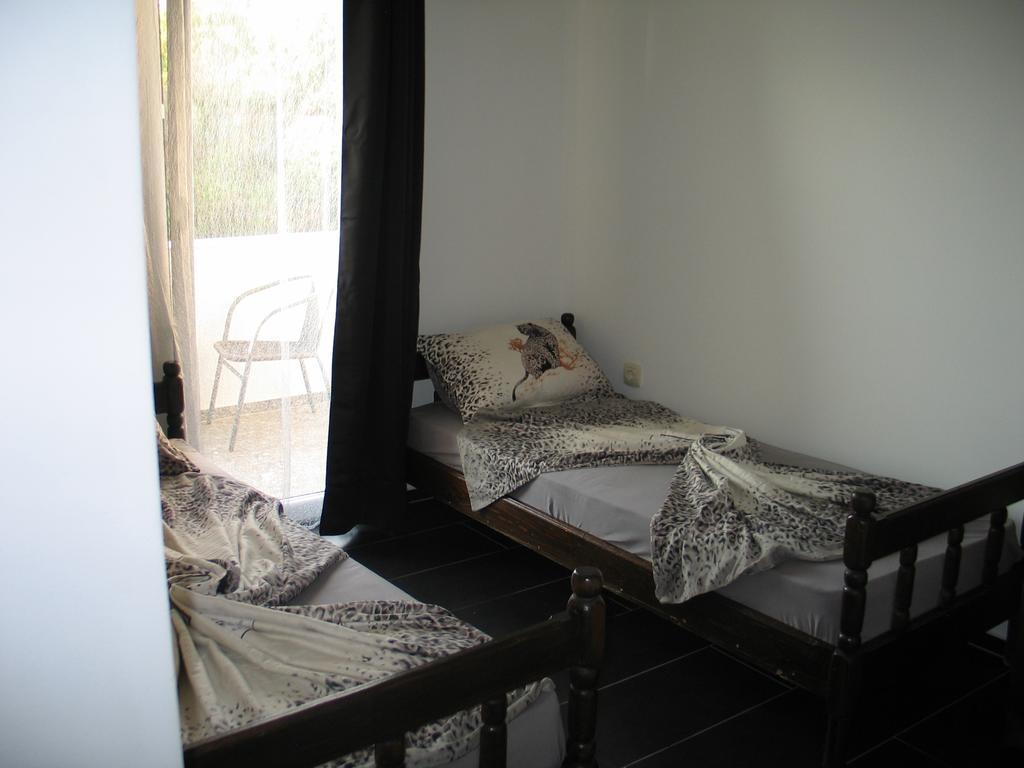 Guest House Dena Dobrá Voda Zimmer foto