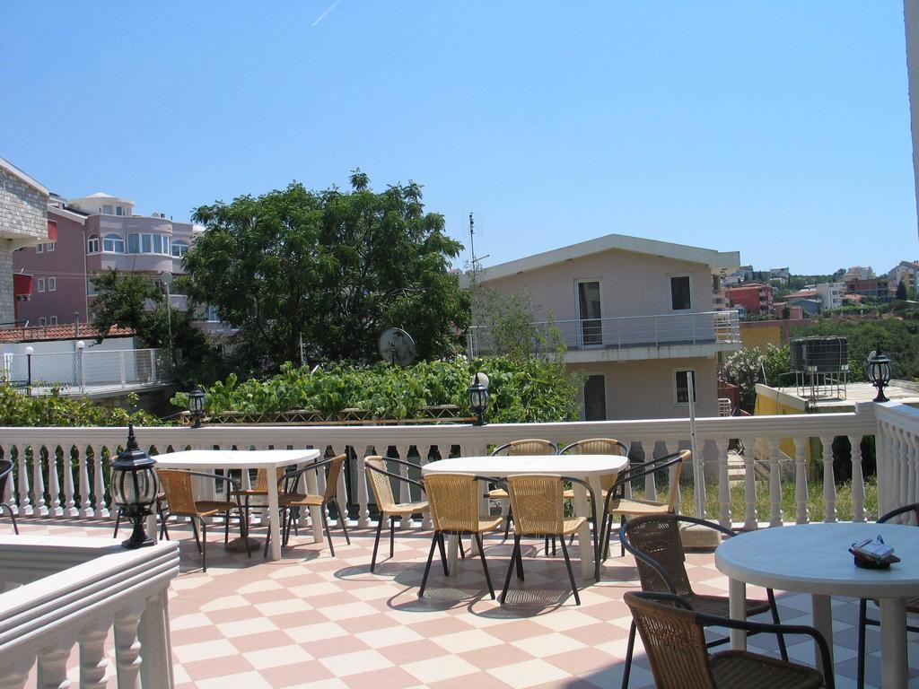 Guest House Dena Dobrá Voda Exterior foto