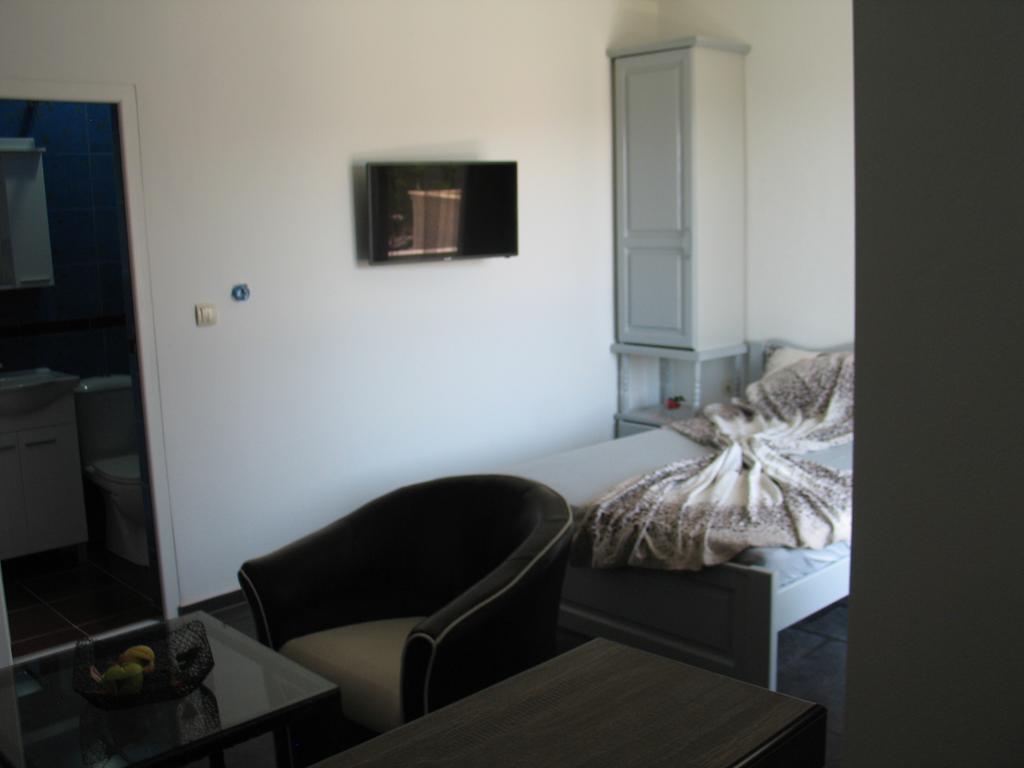 Guest House Dena Dobrá Voda Zimmer foto
