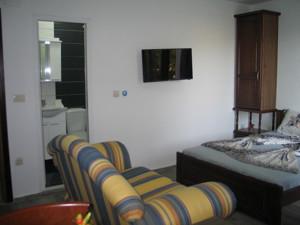Guest House Dena Dobrá Voda Zimmer foto
